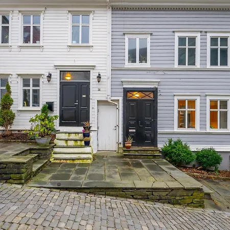 Modern Apartment In 1840-Building At Nordnes Bergen Eksteriør bilde